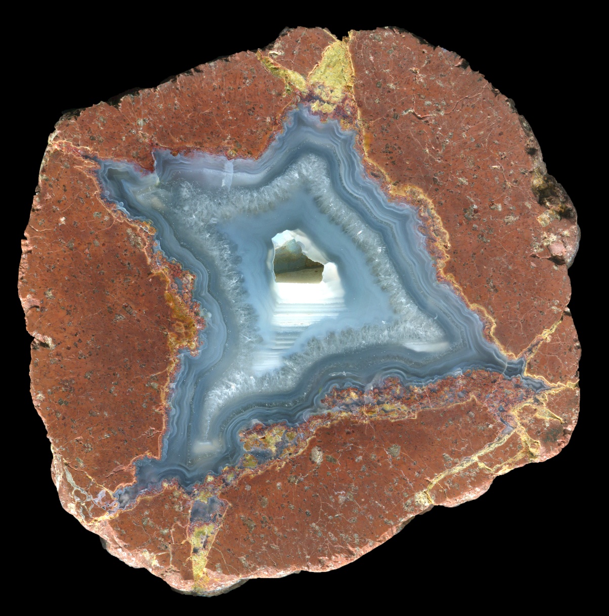 Redwing Thunderegg with Beautiful Agate Core